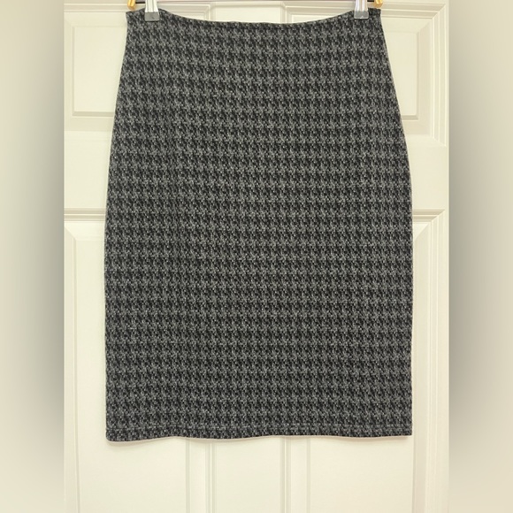 Miik Jan Simple Long Skirt Houndstooth, Small, NWT - Picture 3 of 6